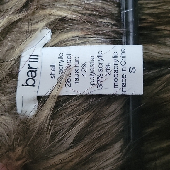 Bar III tribal vest - Picture 2 of 3